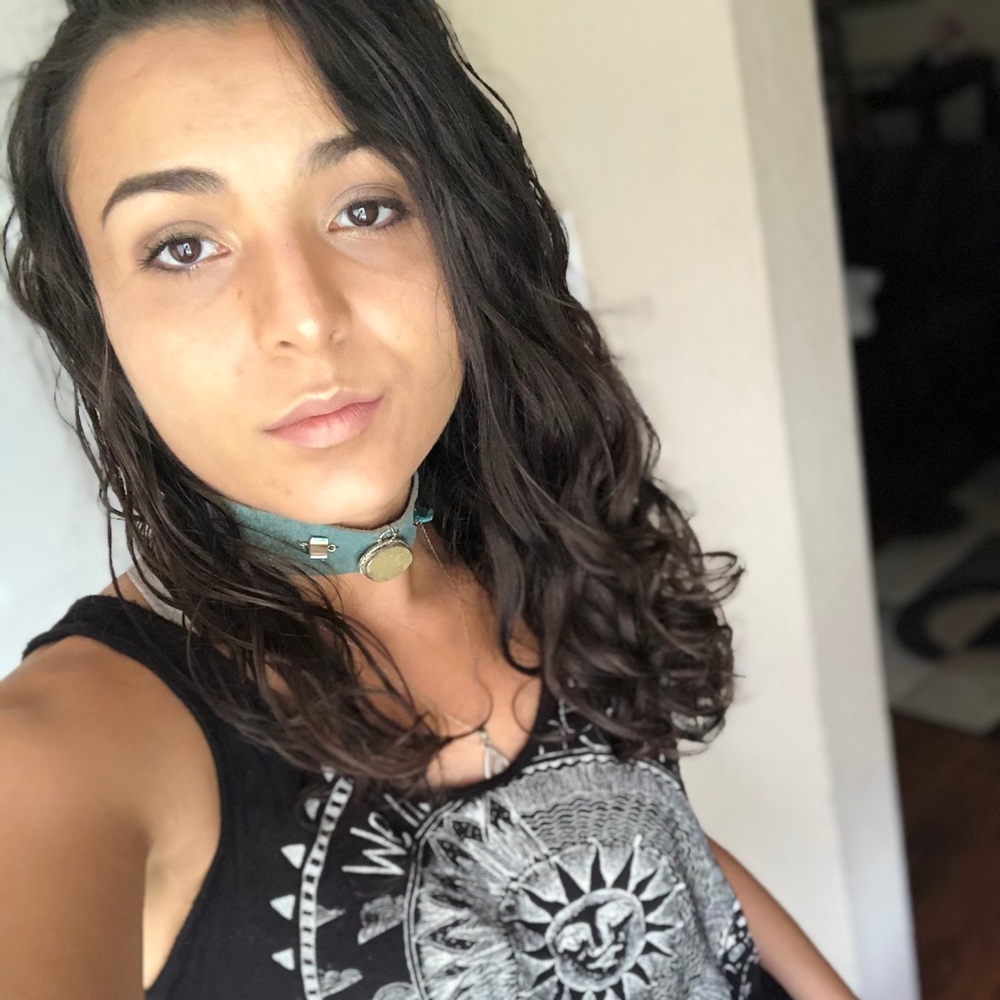 Meet your Posher, Raquel